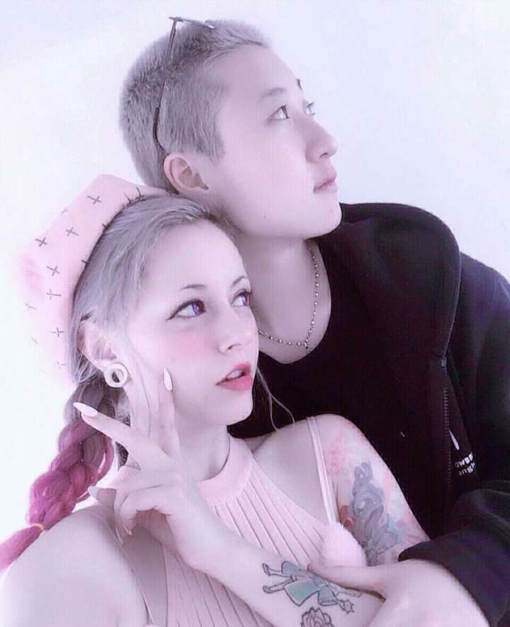 Đời đáng thương của những đứa con rơi showbiz - Ảnh 4.