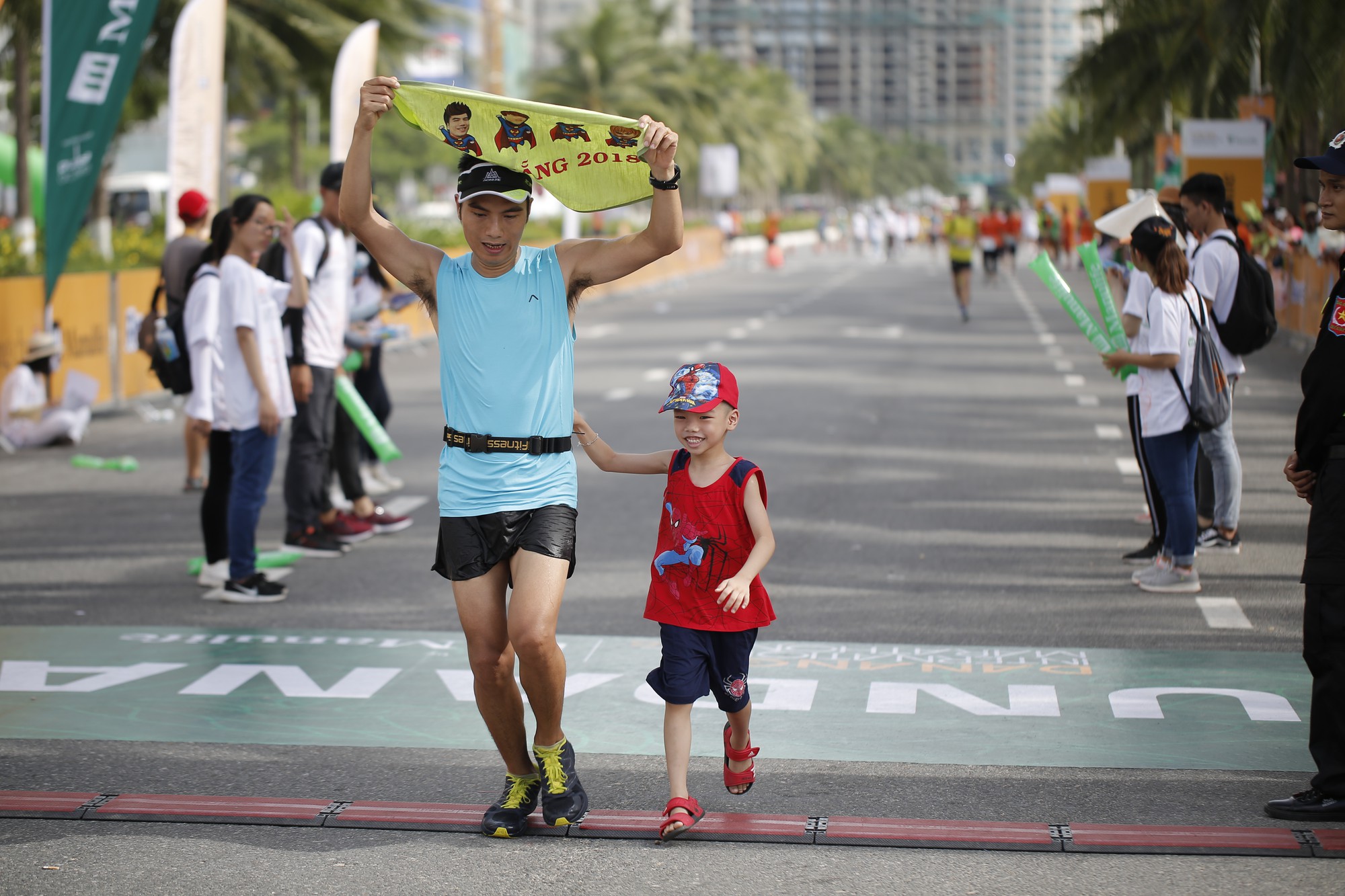 VĐV Suzaki Yuuya về nhất 42 km, cuộc thi Marathon Quốc tế Đ&agrave; Nẵng - Ảnh 11.