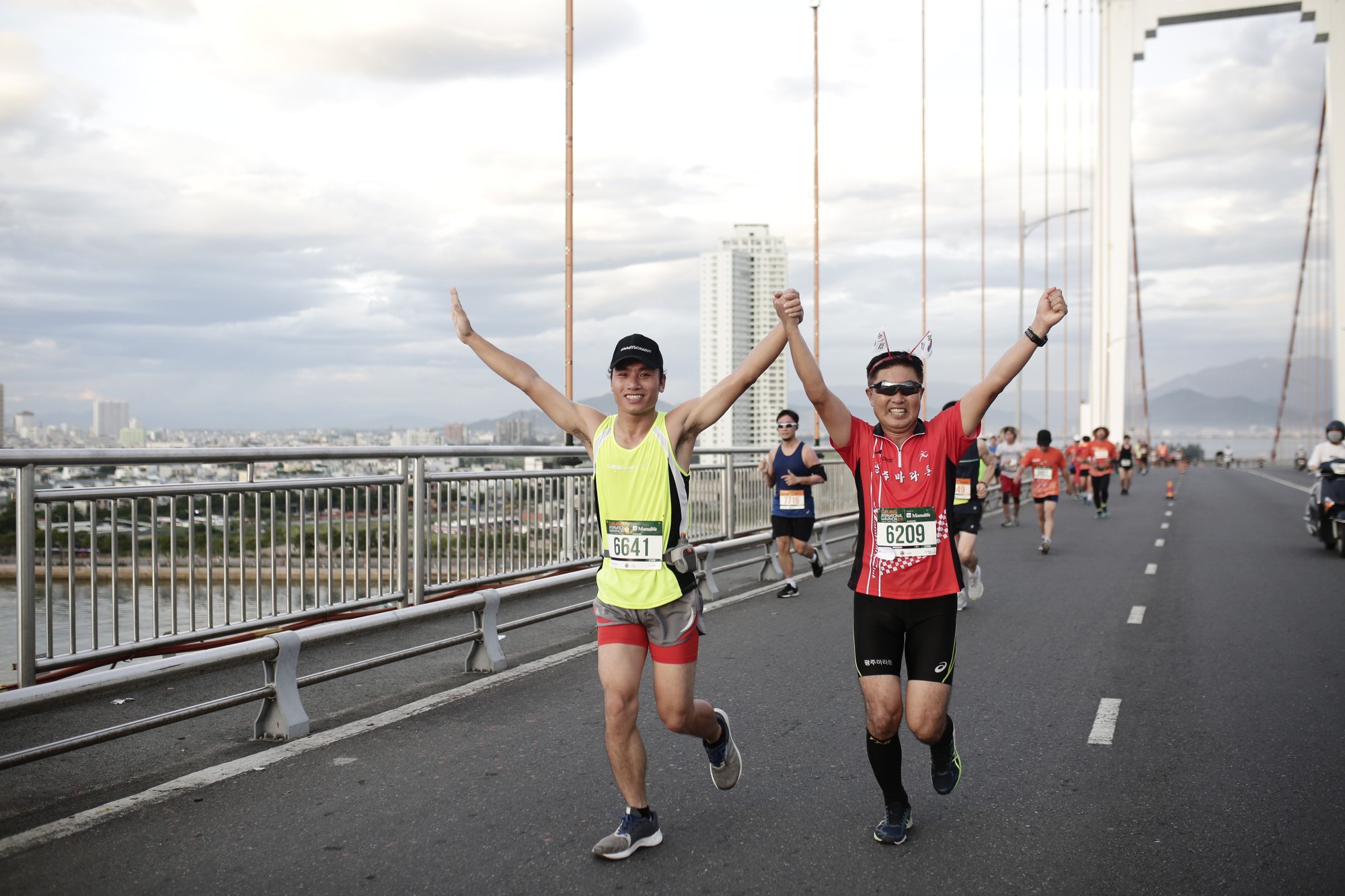 VĐV Suzaki Yuuya về nhất 42 km, cuộc thi Marathon Quốc tế Đ&agrave; Nẵng - Ảnh 4.