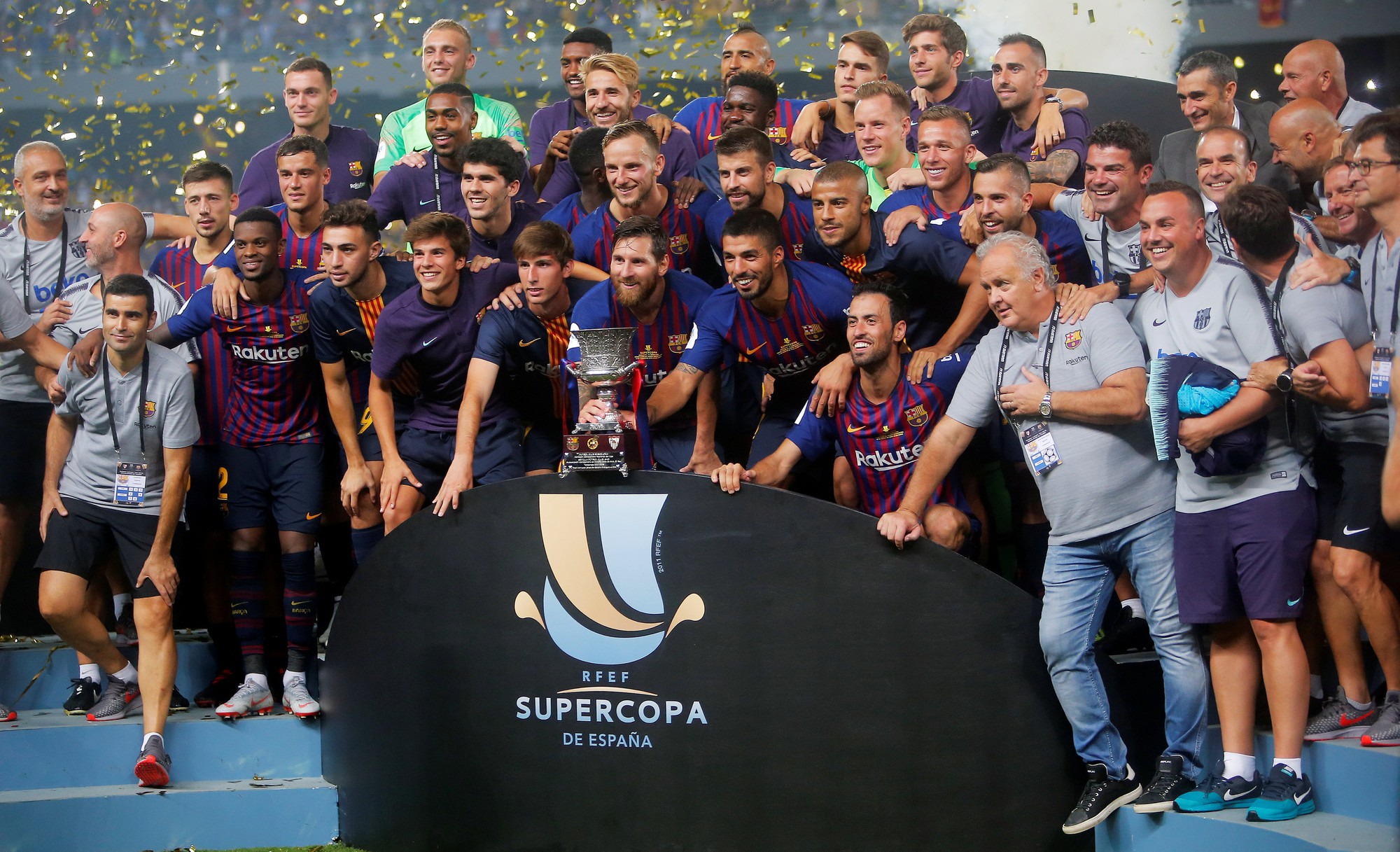 Dembele sắm vai người h&ugrave;ng, Barcelona gi&agrave;nh Si&ecirc;u c&uacute;p - Ảnh 6.