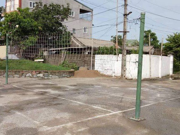 Bị phát hiện, trộm chó ném bom tự chế, bắn bị thương người dân