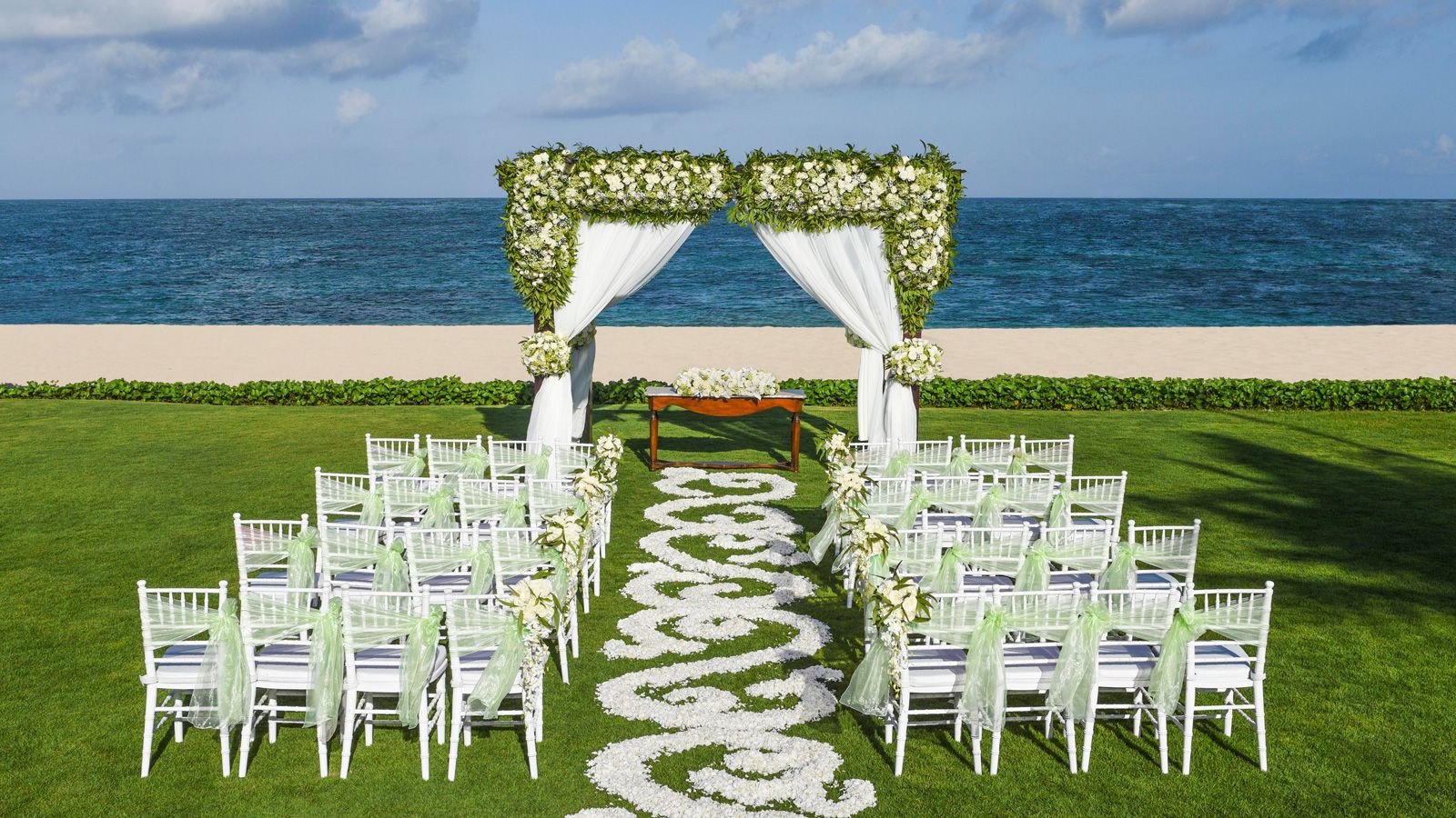 Bali vùng đất của những đám cưới cổ tích - Ảnh 1.