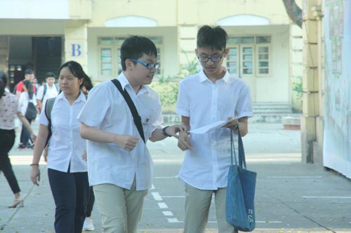 Quá mệt với thay đổi trong tuyển sinh lớp 10