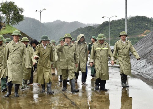 Lo lũ qu&eacute;t, ngập lụt sau b&atilde;o - Ảnh 1.