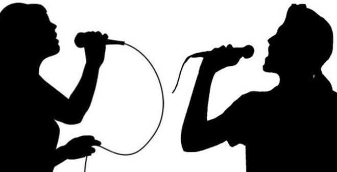 Đang hát karaoke tại đám giỗ, 1 người bị điện giật tử vong