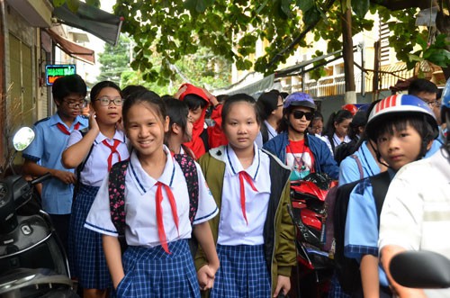 Sức ép khủng khiếp vì quá tải học sinh