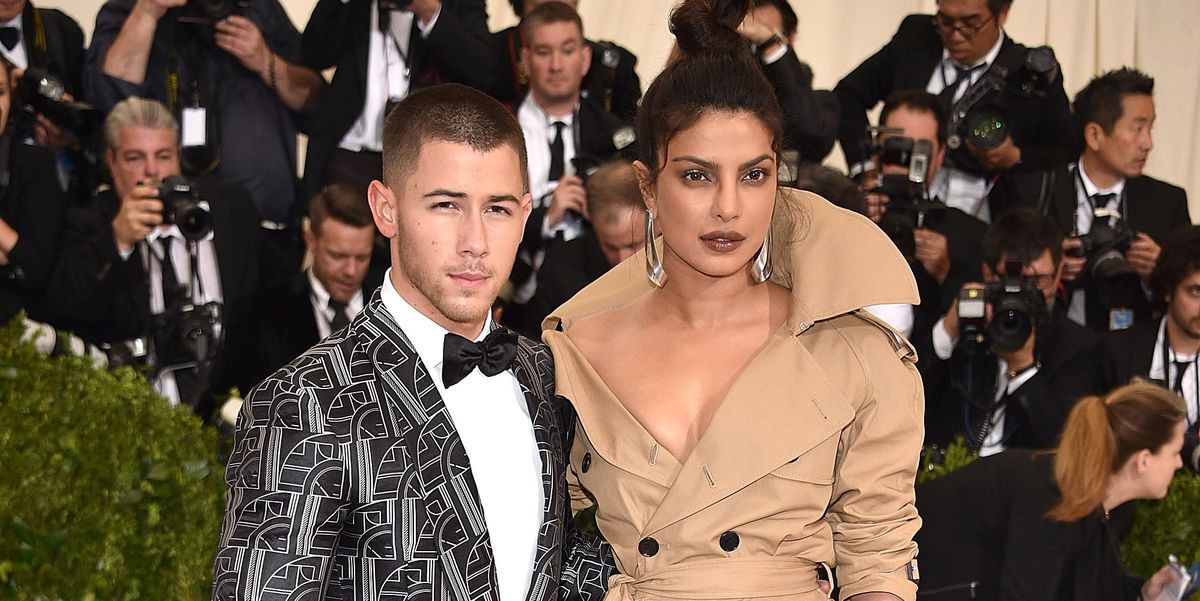 Hoa hậu Thế giới đính hôn với ca sĩ Nick Jonas kém 10 tuổi