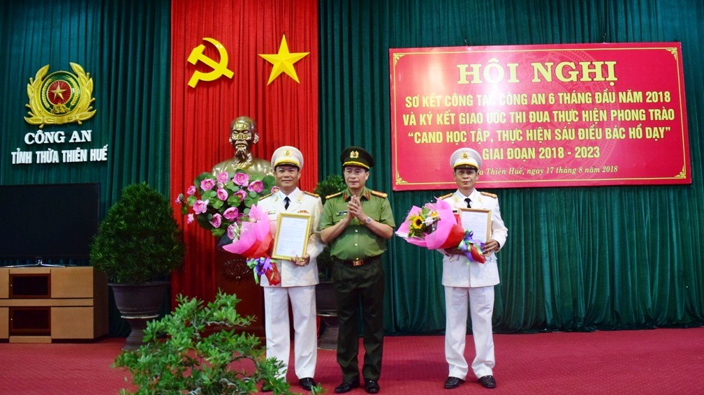 Công an Thừa Thiên-Huế có thêm 2 phó giám đốc mới