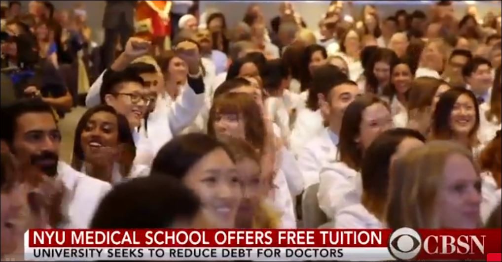 Sinh viên ngành y ĐH New York mừng rỡ vì được miễn học phí