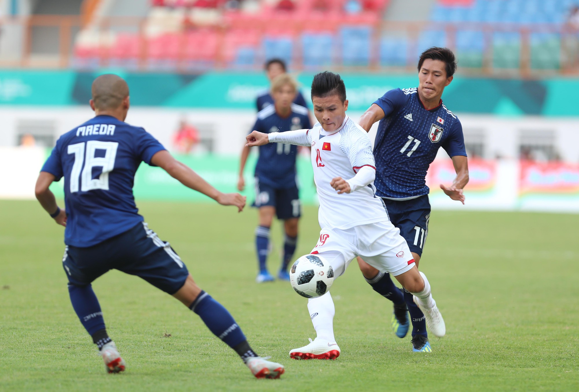 Olympic Việt Nam - Nhật Bản 1-0: Quang Hải có duyên phá lưới đội bóng lớn