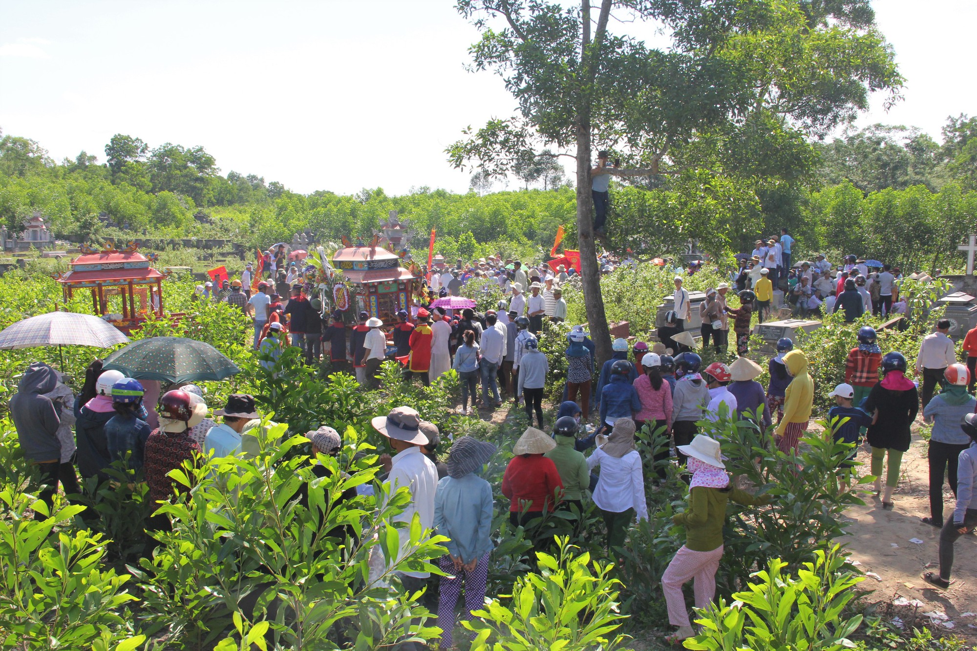 Vụ xe rước d&acirc;u gặp nạn: Ch&uacute; rể về đất mẹ, quặn l&ograve;ng người ở lại - Ảnh 4.