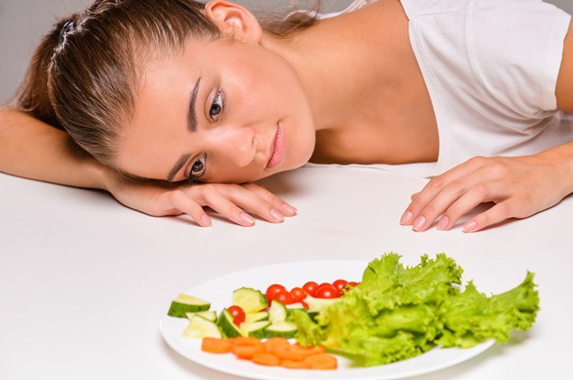 Mệt mỏi, thèm ngọt vì ăn kiêng tinh bột?