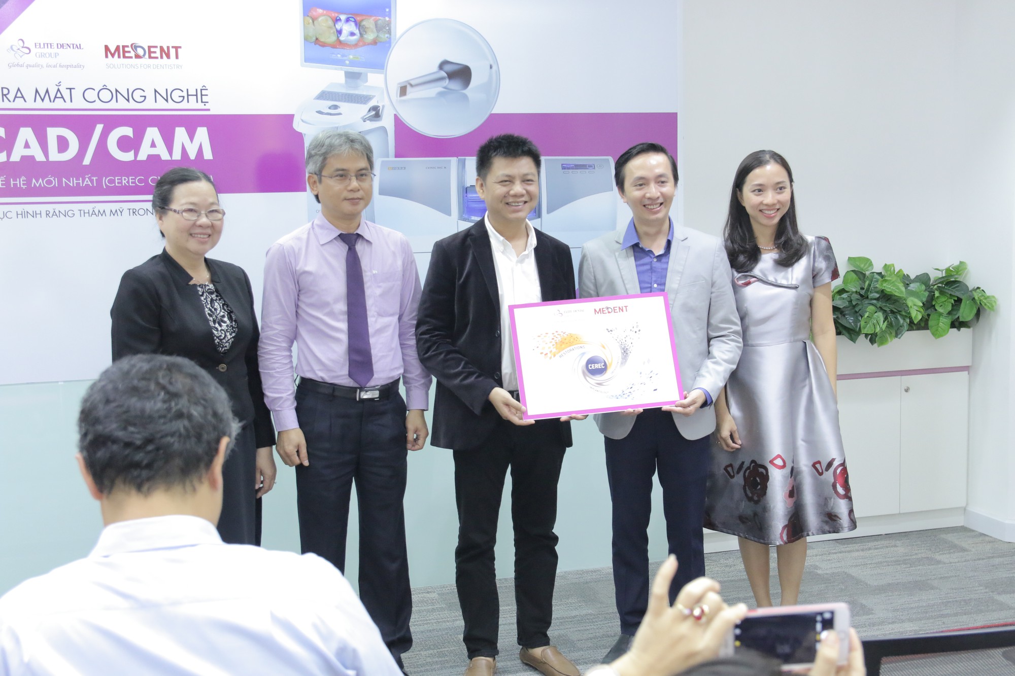 Làm đẹp răng nhanh với công nghệ CAD/CAM