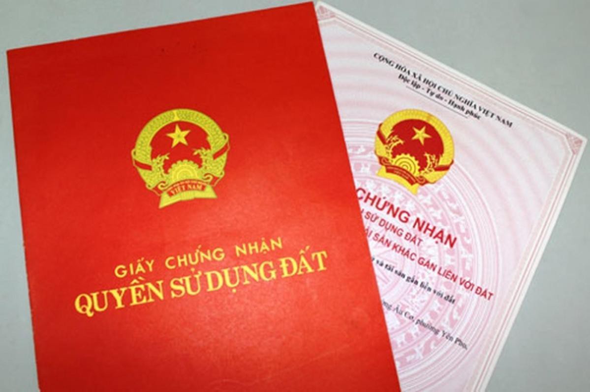 Cho bạn gái đứng tên nhà có đòi được không?