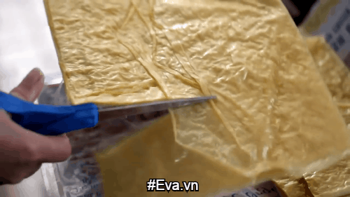 Tự tay làm chả lụa chay cho ngày Rằm tháng 7 - Ảnh 1.