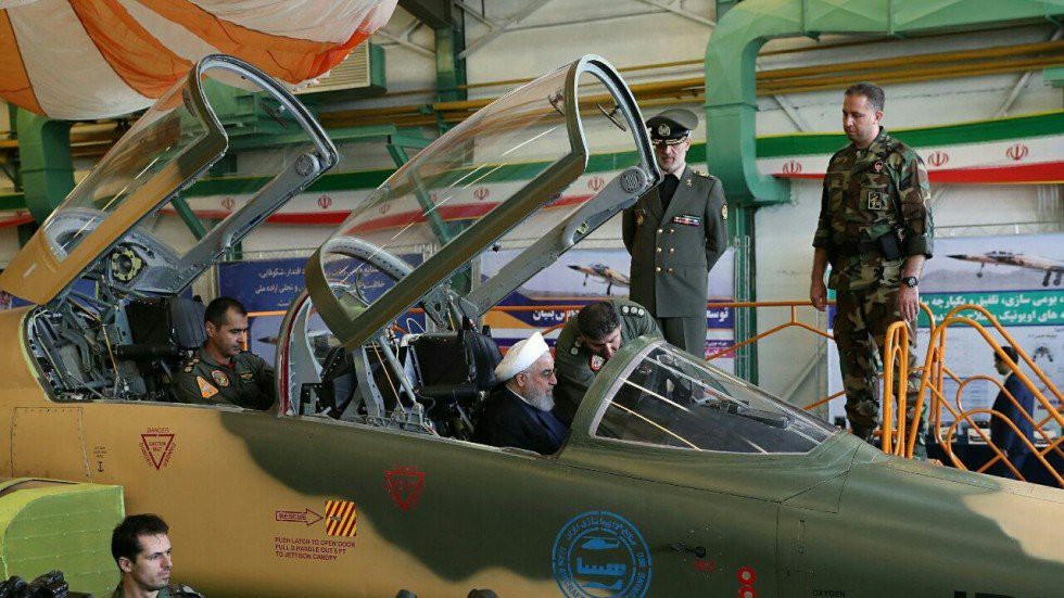 Iran trình làng chiến đấu cơ mới, trông giống máy bay cũ của Mỹ