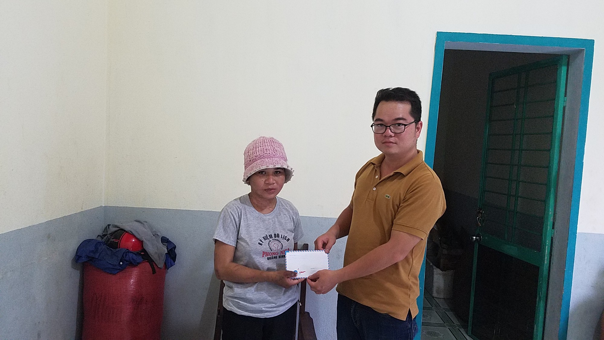 Bạn đọc Báo Người Lao Động hỗ trợ cô gái bị Nga "vọc" tra tấn dã man