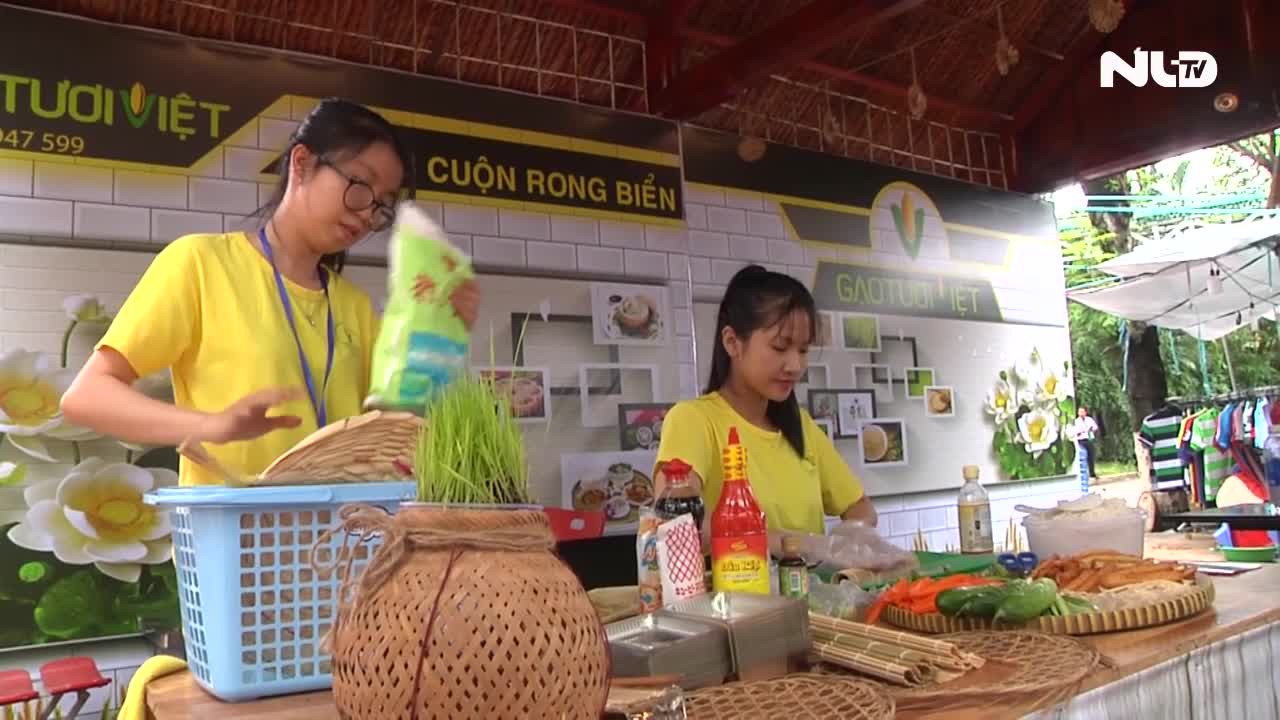 Thưởng thức món chay tại Tuần lễ ẩm thực chay “Mùa sen nở”