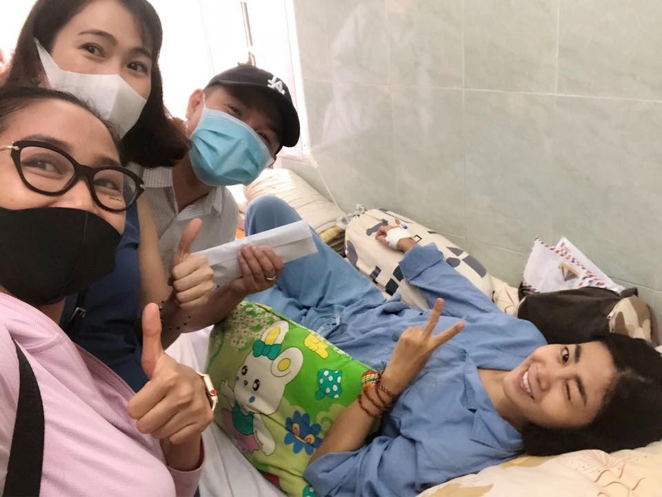 Mai Phương gặp con g&aacute;i sau 1 th&aacute;ng xa c&aacute;ch - Ảnh 1.
