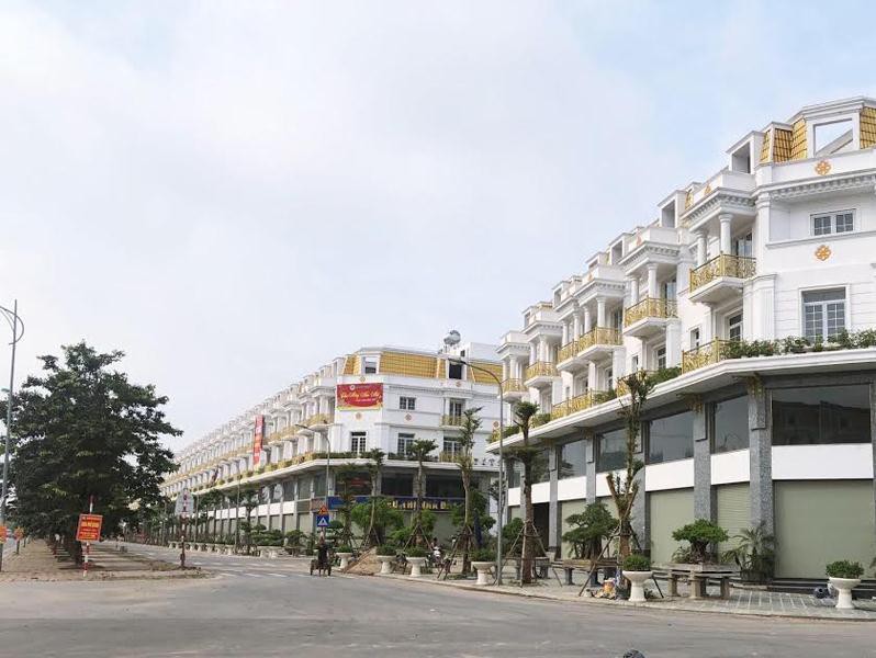 Ph&acirc;n kh&uacute;c shophouse gặp kh&oacute; khi thương mại điện tử l&ecirc;n ng&ocirc;i - Ảnh 1.