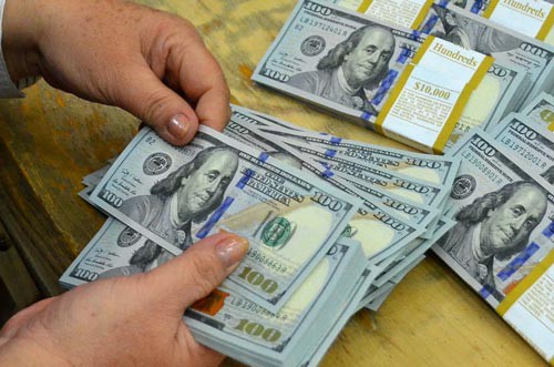 USD ngân hàng và giá vàng cùng giảm mạnh