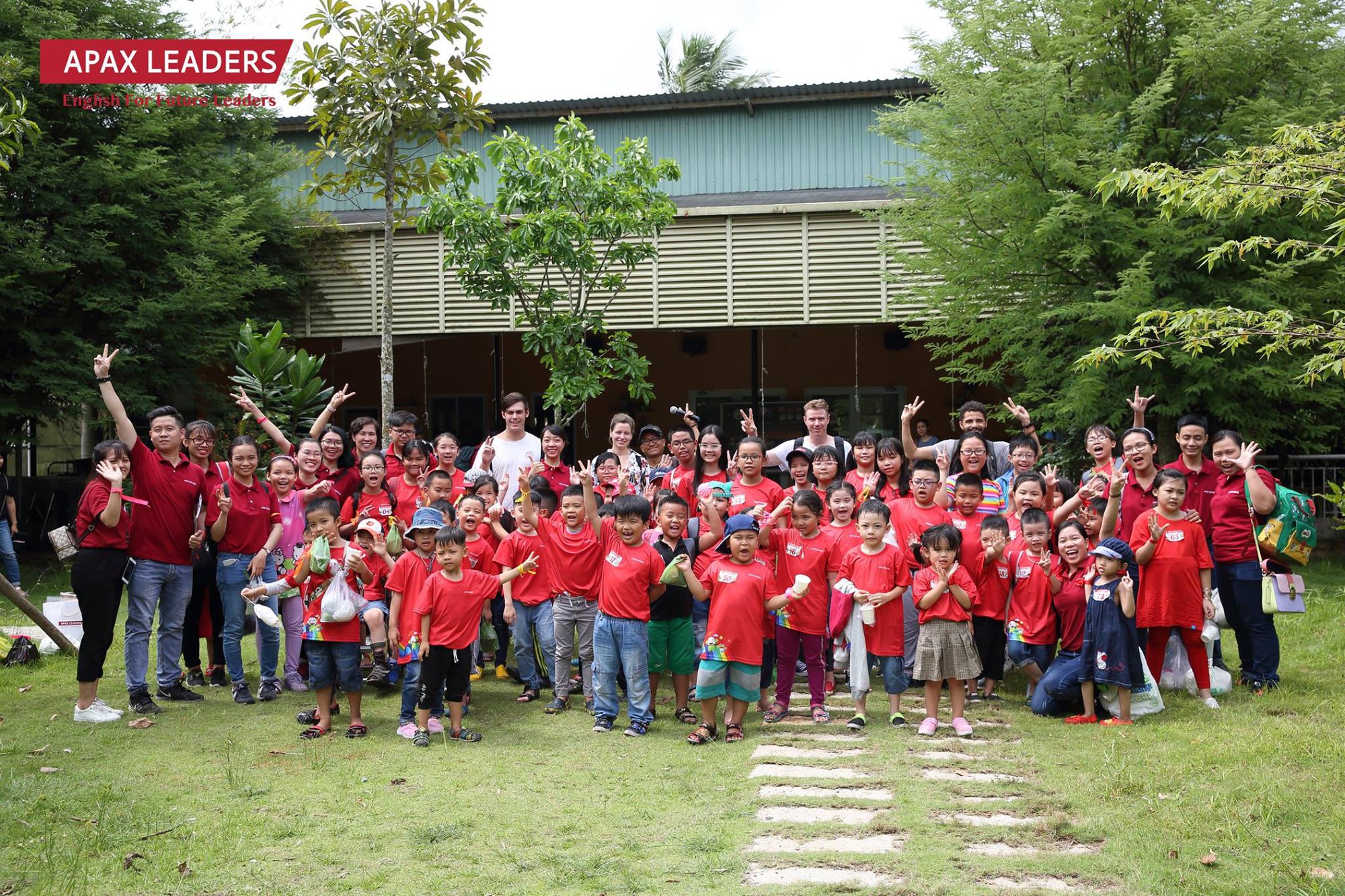 Sẵn s&agrave;ng h&agrave;nh trang tiếng Anh ch&agrave;o năm học mới c&ugrave;ng Apax Leaders - Ảnh 2.