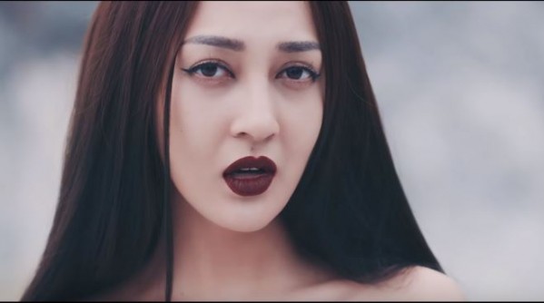 Sao Việt với giấc mơ tỉ ph&uacute; khi kinh doanh son m&ocirc;i ri&ecirc;ng - Ảnh 2.