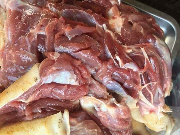 Đà điểu giá rẻ từ 90.000 đồng/kg thực chất là thịt gì?