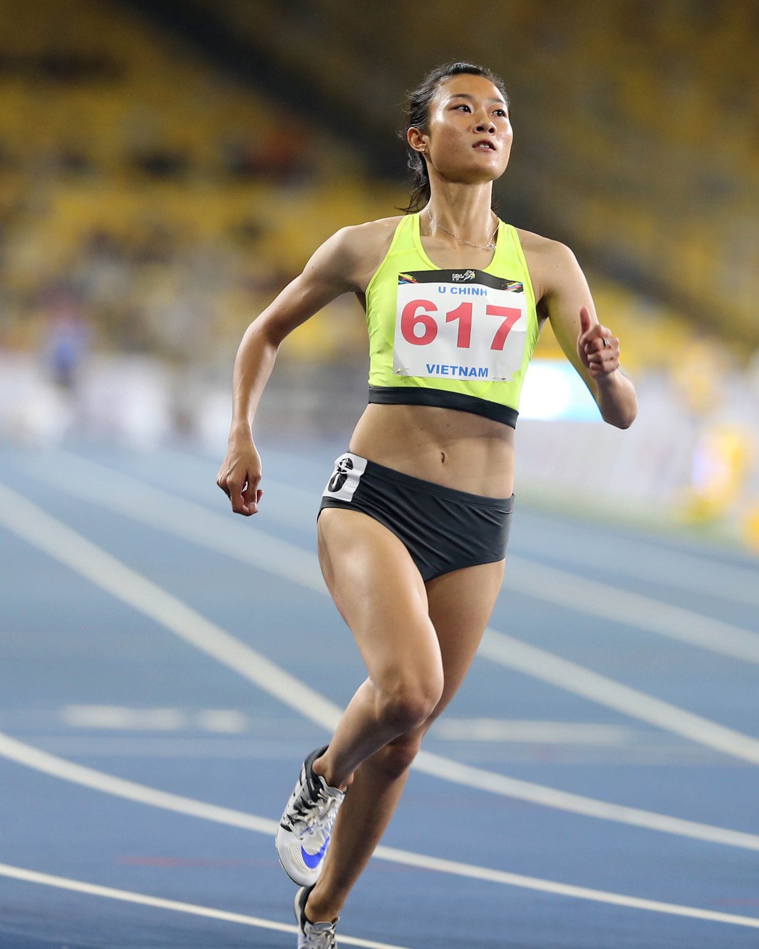 D&iacute;nh chấn thương gối, nữ ho&agrave;ng tốc độ L&ecirc; T&uacute; Chinh chia tay SEA Games 31 - Ảnh 3.