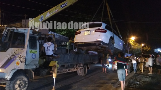 Bị CSGT thổi phạt, t&agrave;i xế &ocirc;t&ocirc; biển số 34567 tuy&ecirc;n bố &ldquo;sốc &oacute;c - Ảnh 1.