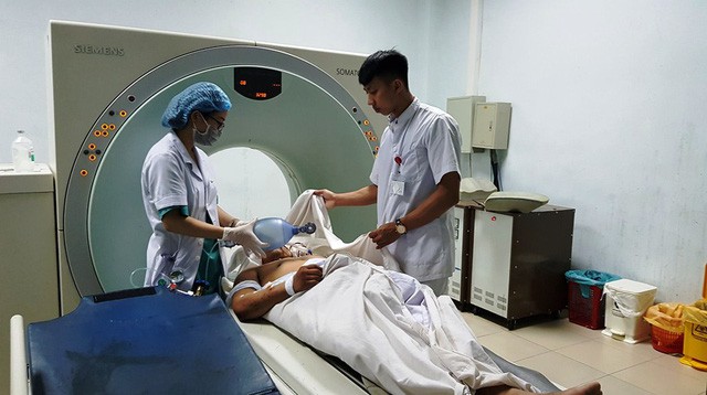 Vụ t&agrave;u hỏa t&ocirc;ng 4 người thương vong: T&agrave;i xế xe 7 chỗ ti&ecirc;n lượng xấu - Ảnh 1.
