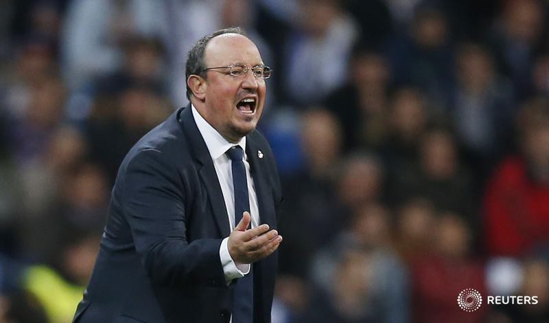 HLV Benitez bức xúc đáp trả chỉ trích sau trận thua Chelsea