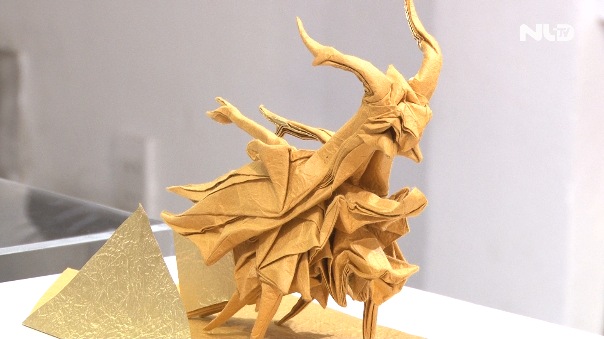 Nghệ thuật gấp giấy Origami đẹp không tưởng