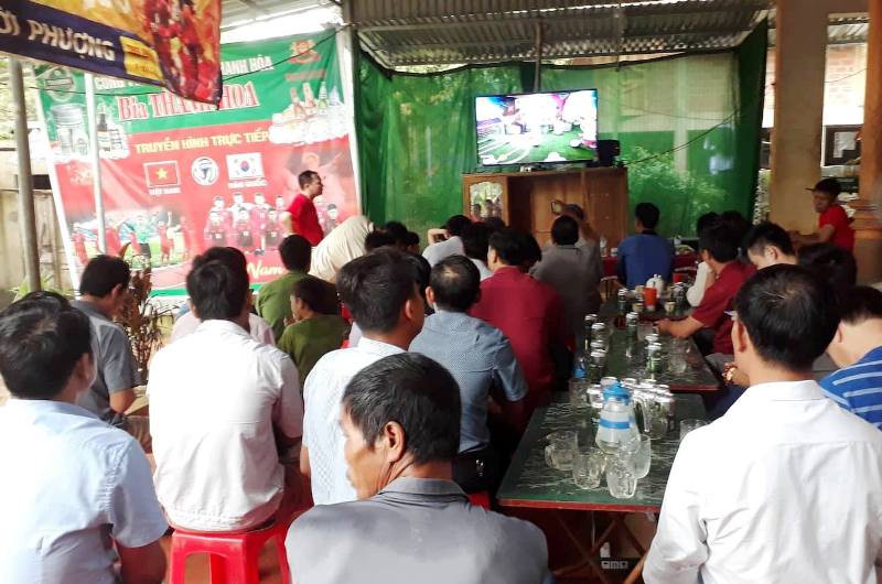 Bố thủ m&ocirc;n B&ugrave;i Tiến Dũng: Olympic Việt Nam đ&atilde; chiến thắng trong l&ograve;ng người h&acirc;m mộ - Ảnh 3.