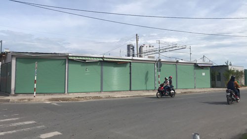 Xây ki-ốt cho thuê trên đất quốc phòng