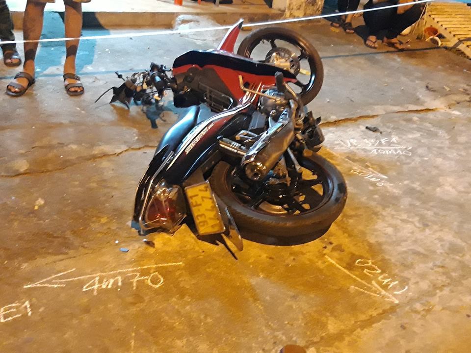 Tr&aacute;nh học sinh, &ocirc; t&ocirc; t&ocirc;ng 2 người chết, 4 người bị thương - Ảnh 3.