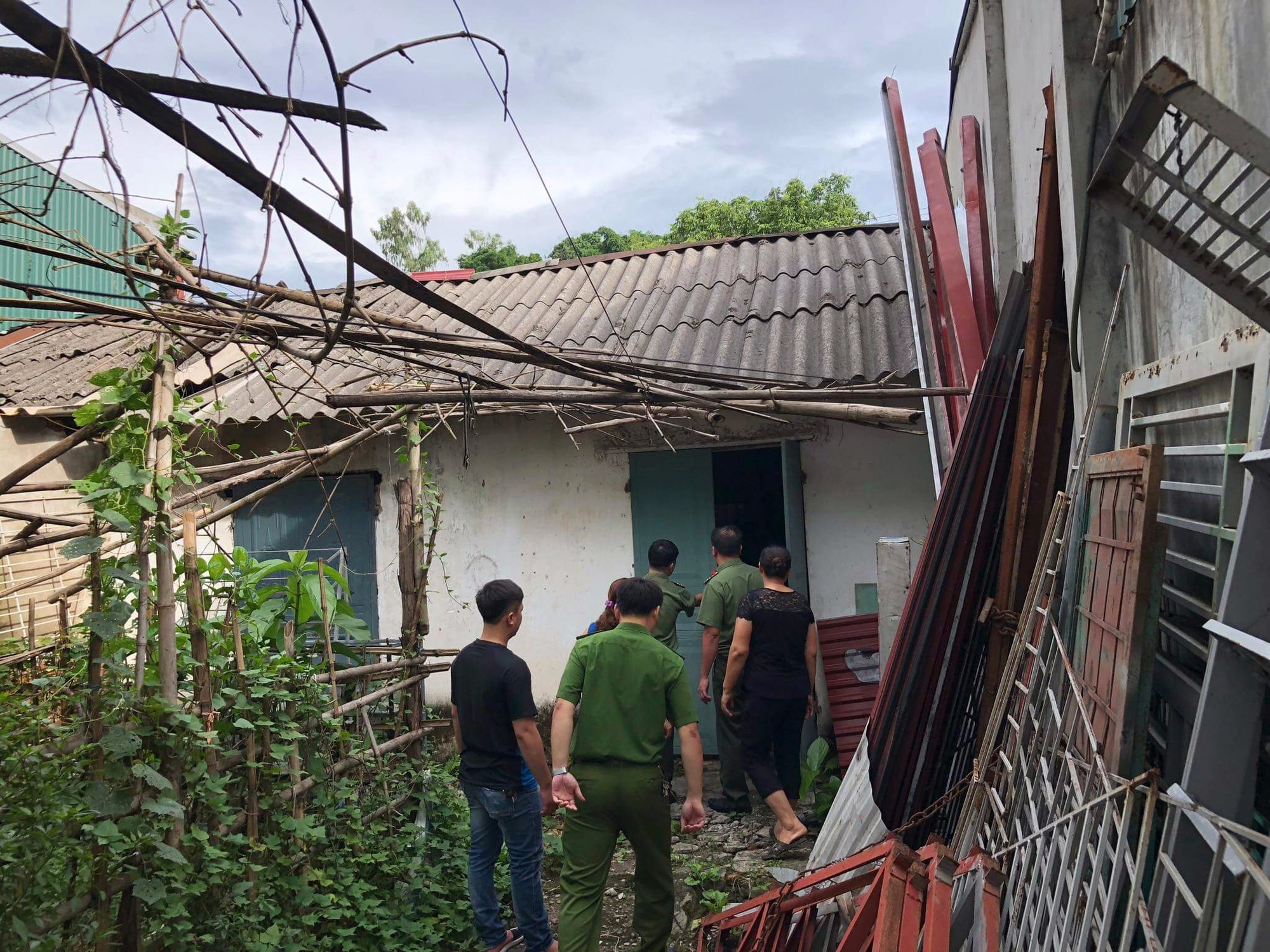 Gian lận điểm thi ở Hòa Bình: Rất nghiêm trọng, tinh vi, xảo quyệt - Ảnh 2.