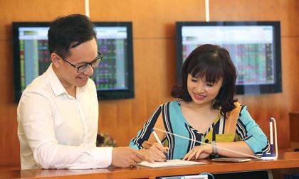 Vàng, chứng khoán hay bất động sản: Hàng nào nóng tháng 9?