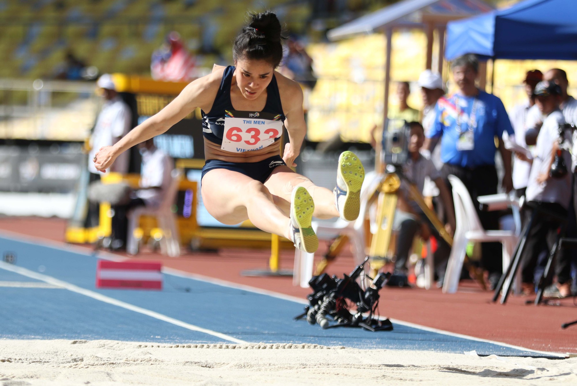 Trực tiếp ASIAD ng&agrave;y 30-8: Vũ Thị Mến v&agrave; tổ tiếp sức 4x400m gi&agrave;nh 2 HCĐ điền kinh - Ảnh 8.