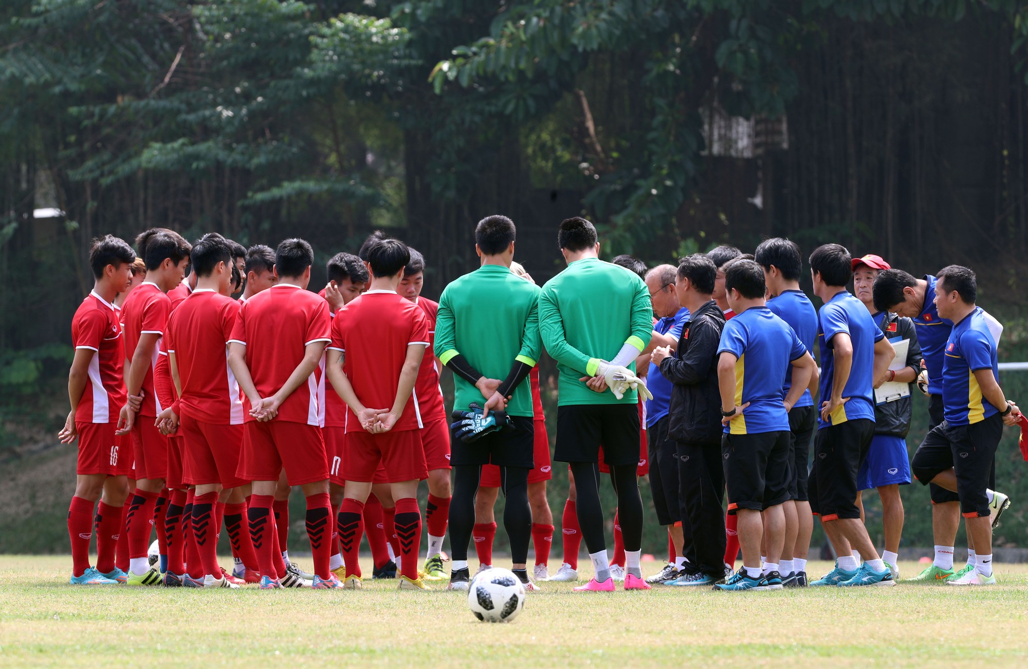 Lộ danh sách tuyển Việt Nam chuẩn bị AFF Cup: Hà Nội FC áp đảo