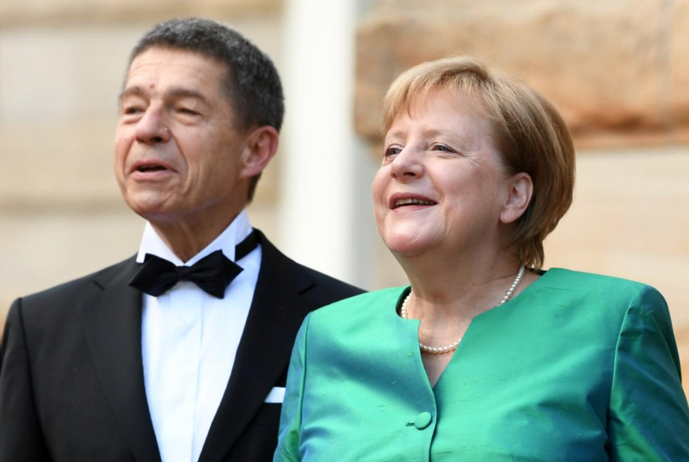 Bà Merkel "biến mất", lịch làm việc tháng 8 để trống