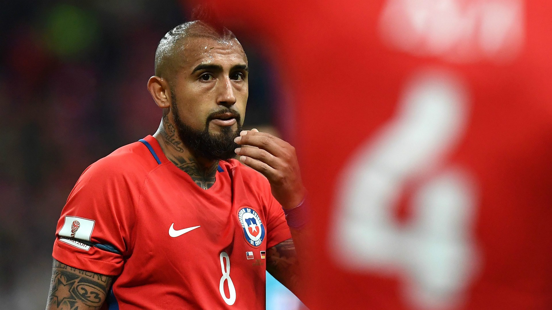 HLV Valverde: “Chiến binh” Vidal là làn gió mới với Barca