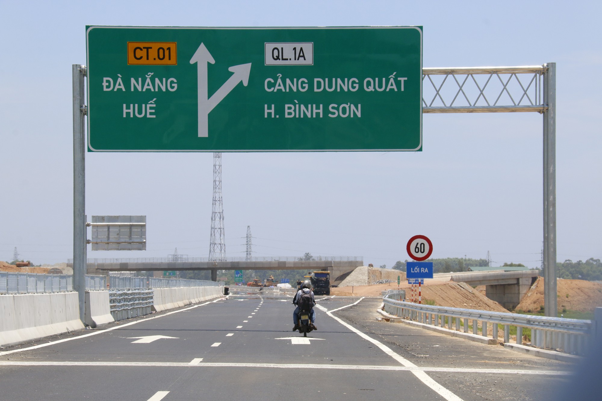 Cao tốc Đ&agrave; Nẵng- Quảng Ng&atilde;i: C&acirc;u hỏi của Bộ trưởng vẫn bỏ ngỏ! - Ảnh 2.