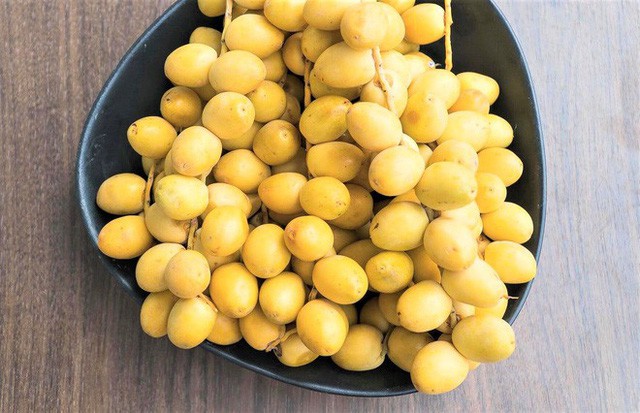 Chà là tươi nguyên cành bỗng nhiên gây "sốt" thị trường