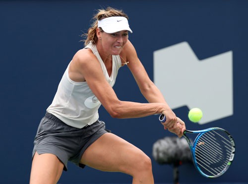 Sharapova gặp khó tại Rogers Cup 2018
