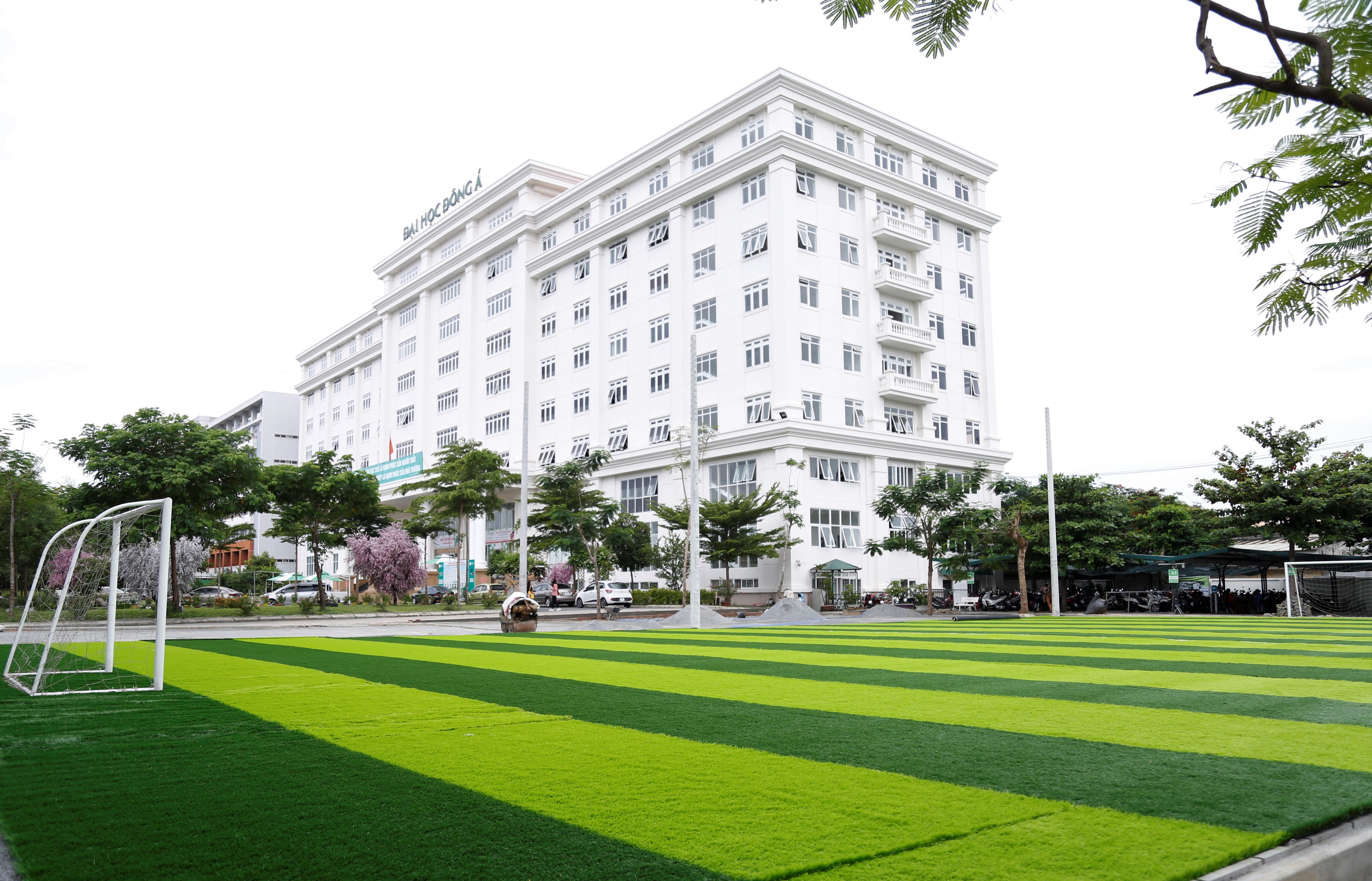 Đại học Đông Á công bố điểm chuẩn trúng tuyển vào 20 ngành đào tạo