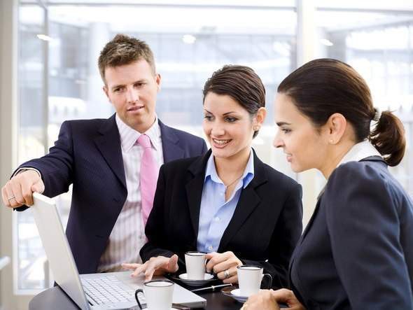 Những câu nói “đại kỵ” khi giao tiếp với đồng nghiệp - Ảnh 2.