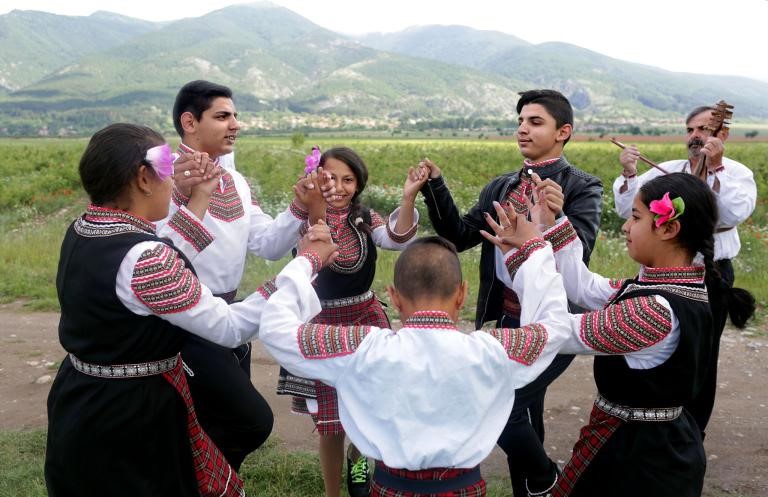 Thung lũng hoa hồng thơ mộng giữa núi đồi Bulgaria - Ảnh 12.