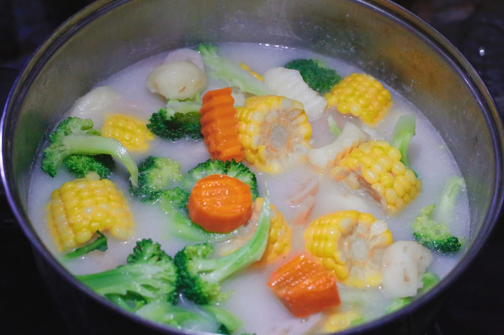 Canh chay sen dừa vừa ngon vừa trị bệnh - Ảnh 7.