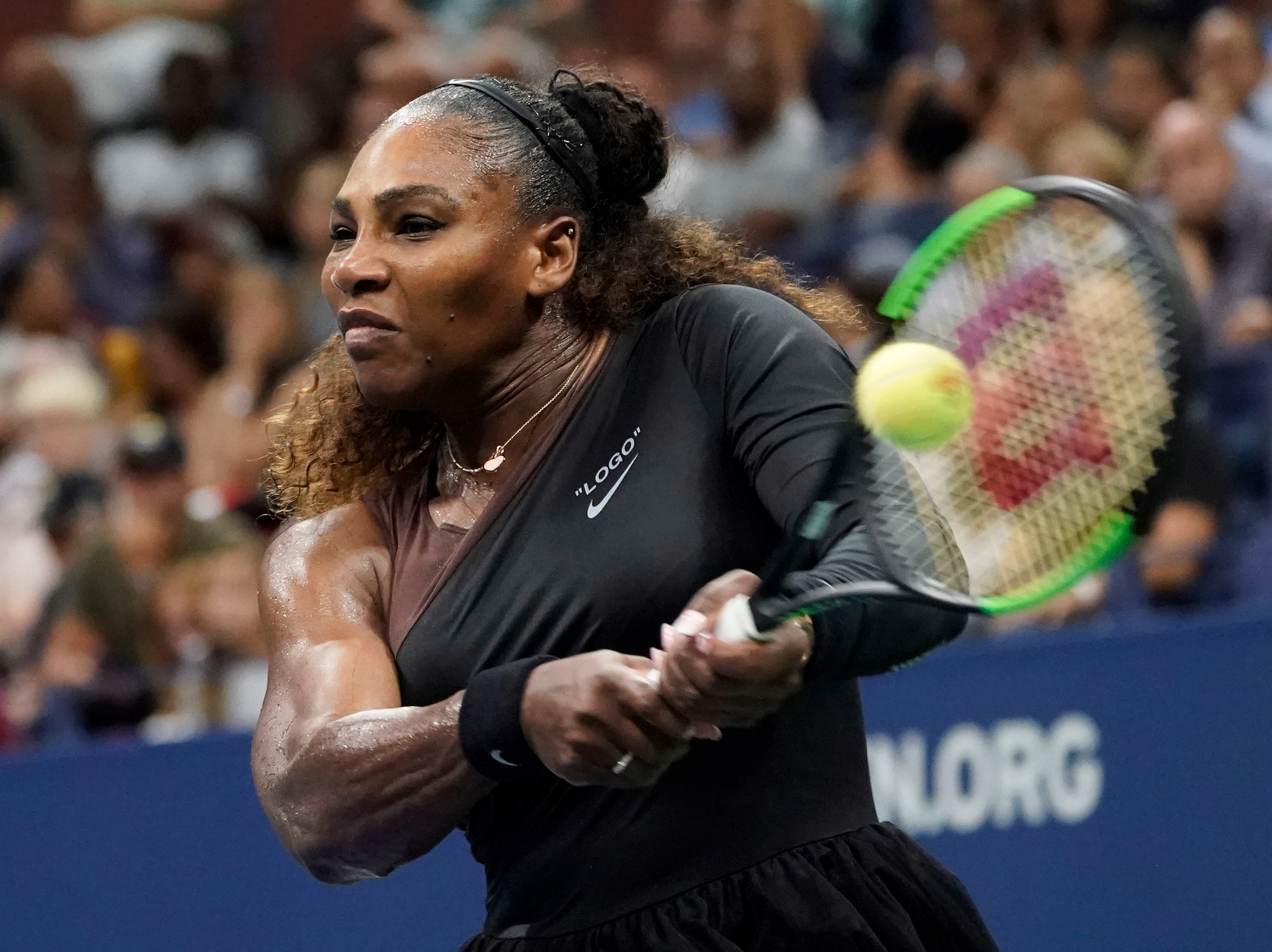 Serena Williams chưa đủ tư cách đấu tranh bình đẳng giới